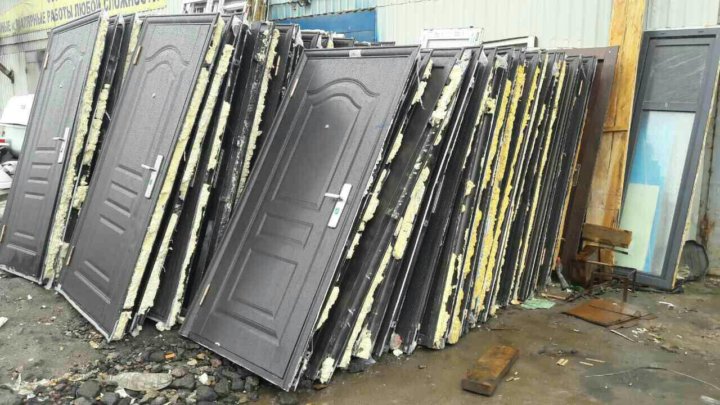Вывоз металлических дверей с утилизацией в Вологде в октябре