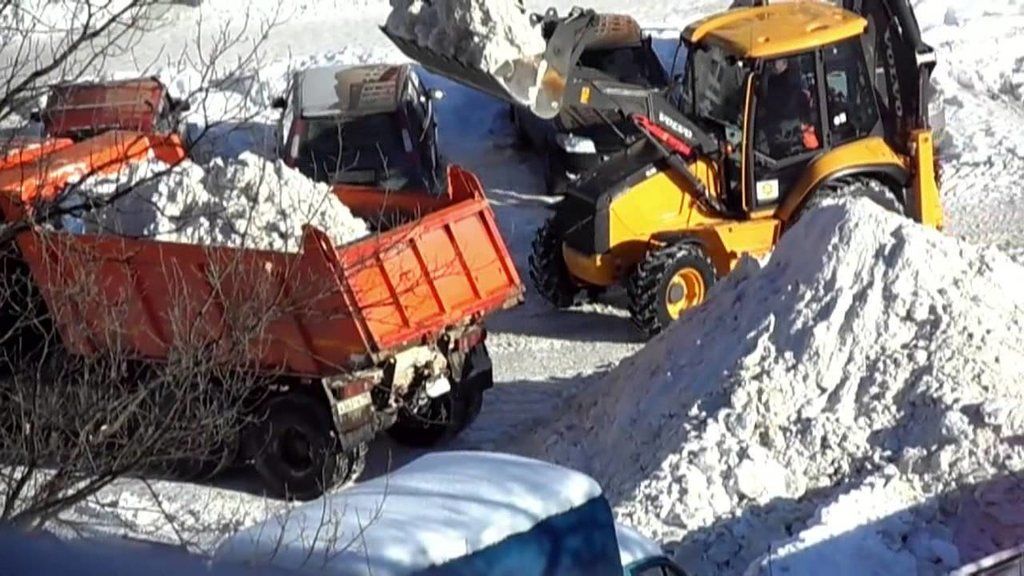 Вывоз снега с погрузкой в Вологде для организаций и частных лиц в октябре